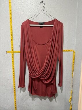 White House Black Market Draped Twist Front Long Sleeve Top M Dusty Rose